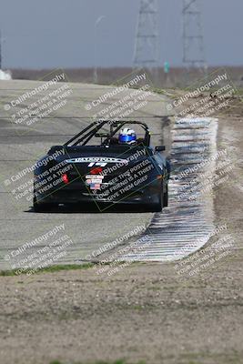 media/Feb-24-2024-CalClub SCCA (Sat) [[de4c0b3948]]/Group 2/Race (Outside Grapevine)/